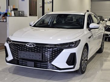צ'רי ARRIZO 8 PHEV