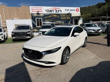 מזדה 3