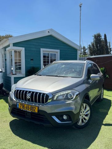 סוזוקי SX4 CROSSOVER