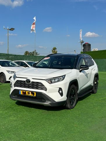 טויוטה RAV4