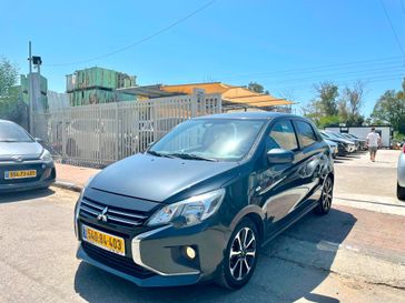 מיצובישי ספייס סטאר