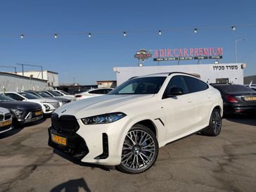 ב מ וו X6