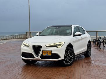 אלפא רומיאו סטלביו