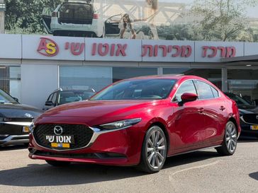 מזדה 3