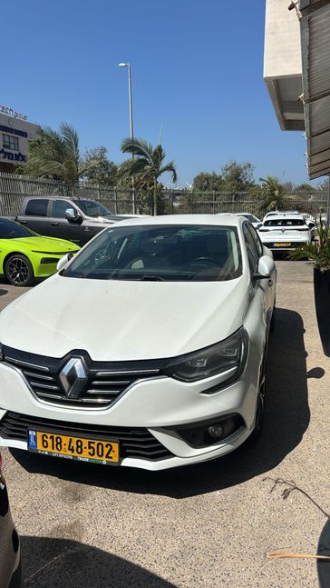 רנו מגאן