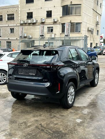 טויוטה יאריס קרוס