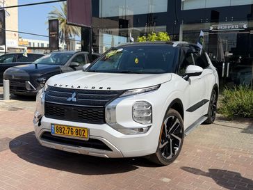 מיצובישי אאוטלנדר