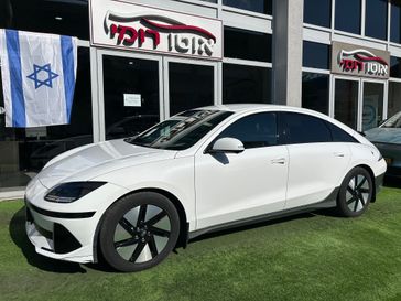יונדאי איוניק