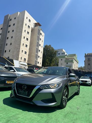 ניסאן סנטרה