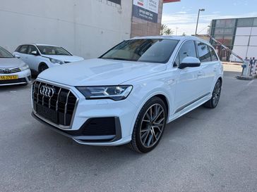 אאודי Q7