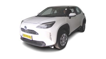 טויוטה יאריס קרוס