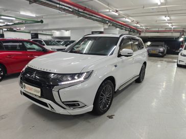 מיצובישי אאוטלנדר