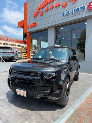 לנד רובר DEFENDER