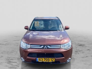 מיצובישי אאוטלנדר