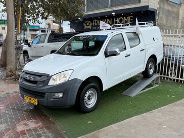 איסוזו D-Max