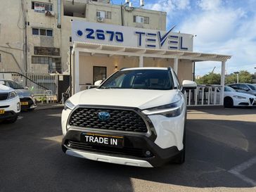 טויוטה קורולה קרוס