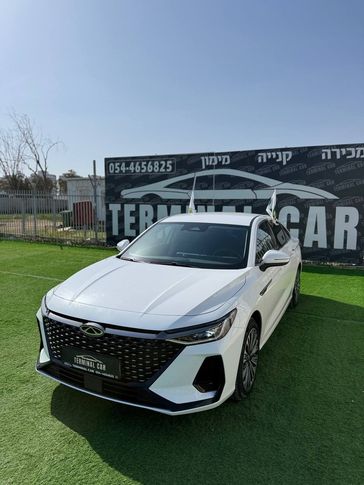צ'רי ARRIZO 8 PHEV