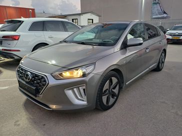 יונדאי איוניק