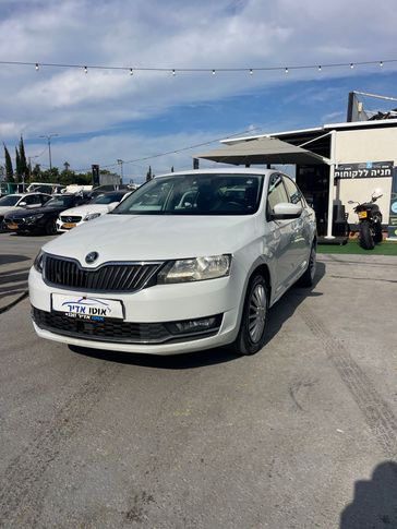 סקודה ראפיד