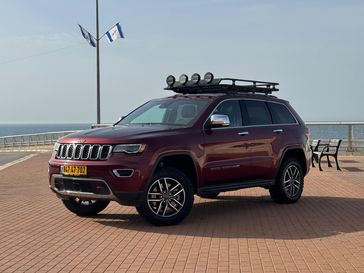 ג'יפ גראנד צ'ירוקי