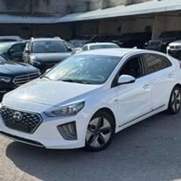 יונדאי איוניק