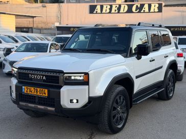 טויוטה לנד קרוזר