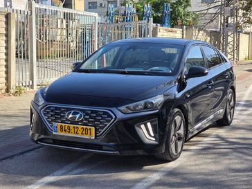 יונדאי איוניק