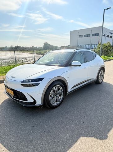 יונדאי GENESIS  GV60