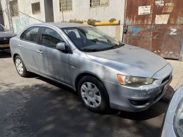 מיצובישי לנסר