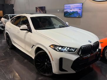 ב מ וו X6