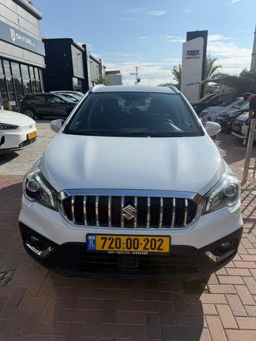 סוזוקי SX4 CROSSOVER
