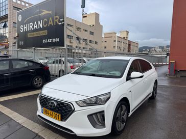 יונדאי איוניק