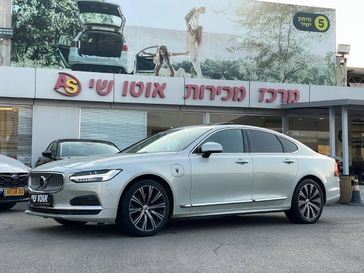 וולבו S90