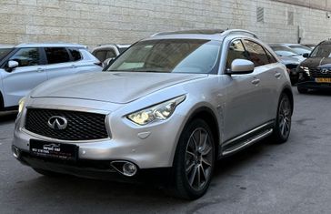 אינפיניטי QX70