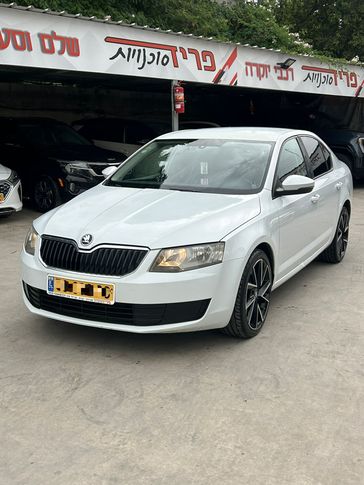 סקודה אוקטביה