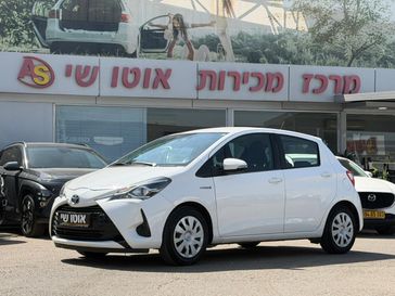 טויוטה יאריס