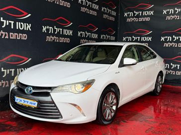 טויוטה קאמרי