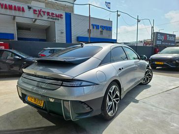 יונדאי איוניק