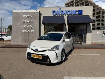 טויוטה פריוס