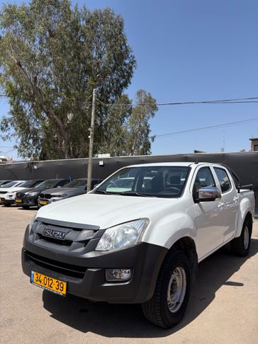 איסוזו D-Max