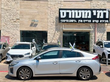 יונדאי איוניק