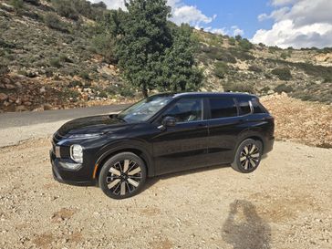 מיצובישי אאוטלנדר