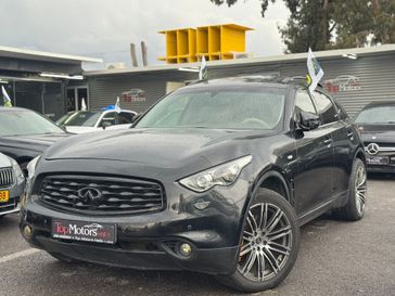 אינפיניטי FX37