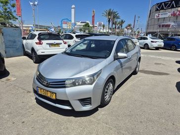 טויוטה קורולה