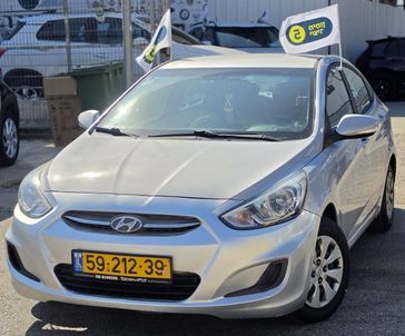 יונדאי I25