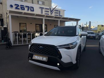 טויוטה קורולה קרוס