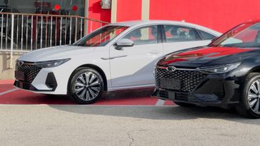 צ'רי ARRIZO 8 PHEV