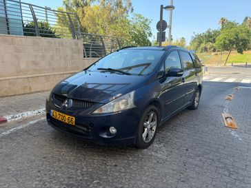 מיצובישי גרנדיס