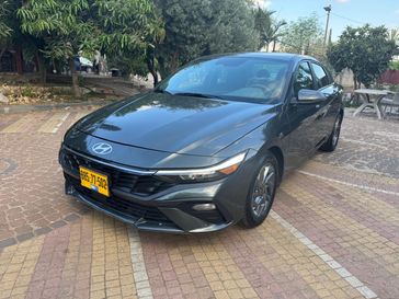 יונדאי אלנטרה