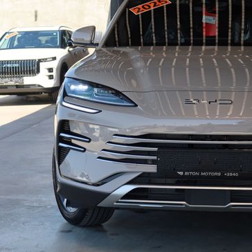 בי ווי די SEAL U